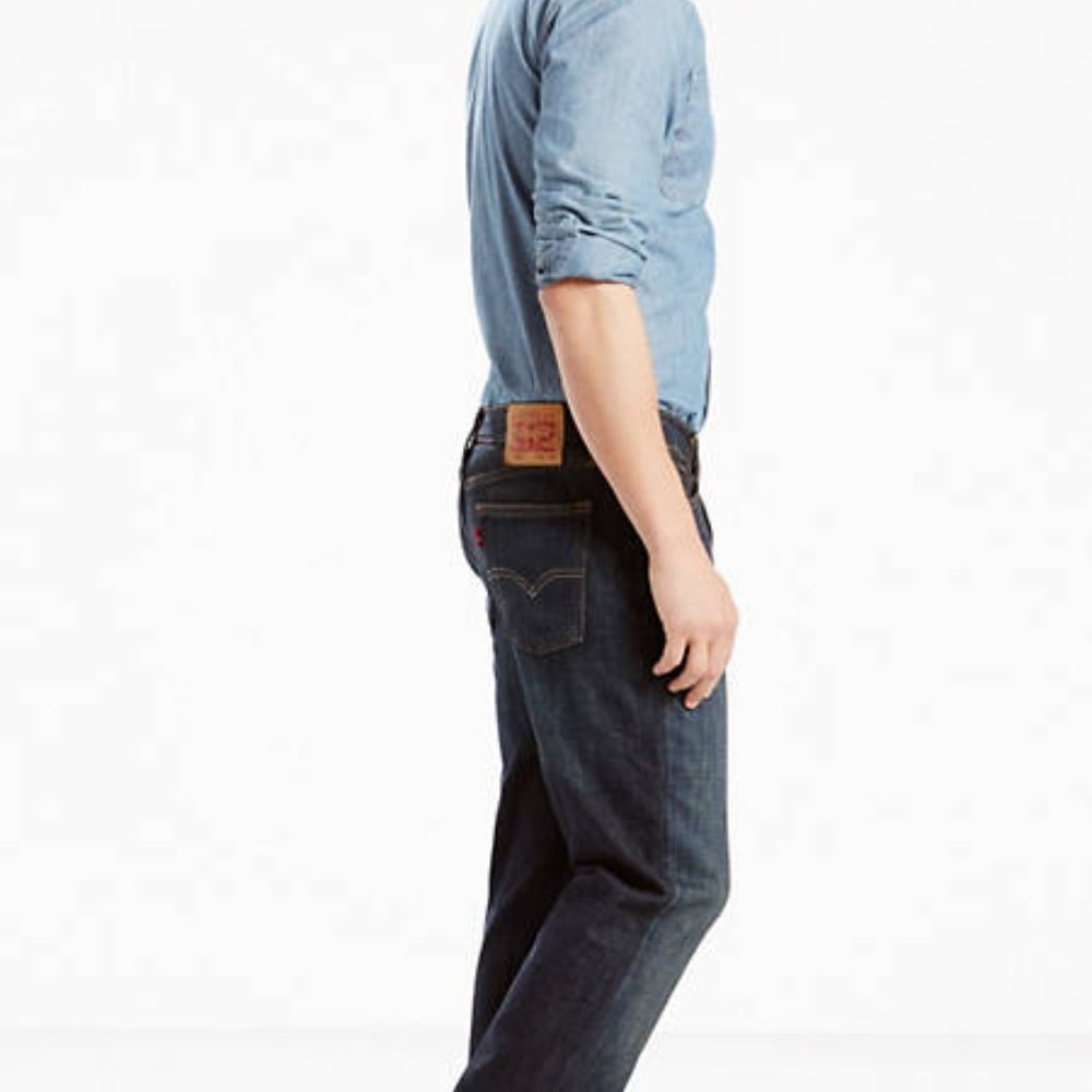 Men’s Dark Wash Levi’s 514 Straight Jeans